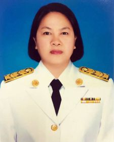 นางเมทินี สุริยะ