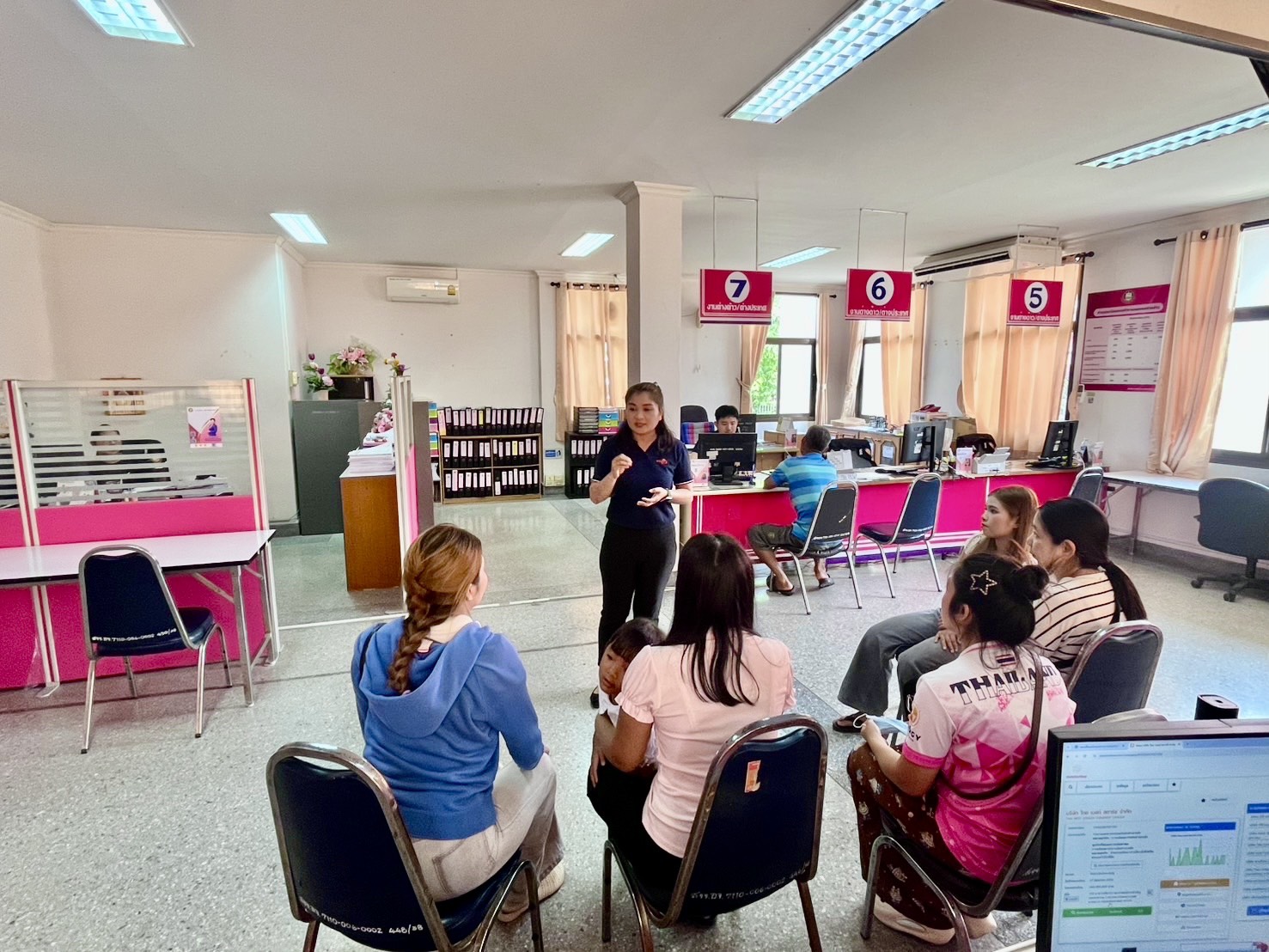 การให้บริการรับขึ้นทะเบียนผู้ประกันตนกรณีว่างงาน (กรณีเลิกจ้าง)