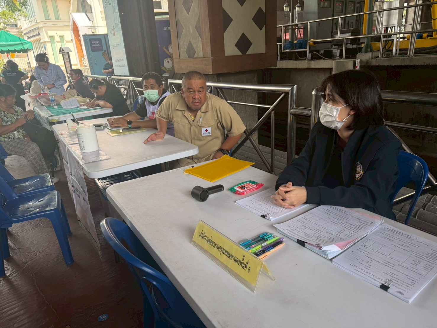 ฝ่ายส่งเสริมการมีงานทำ  ออกหน่วยบริการรับสมัครงานและการจ้างงานให้กับคนไร้บ้าน