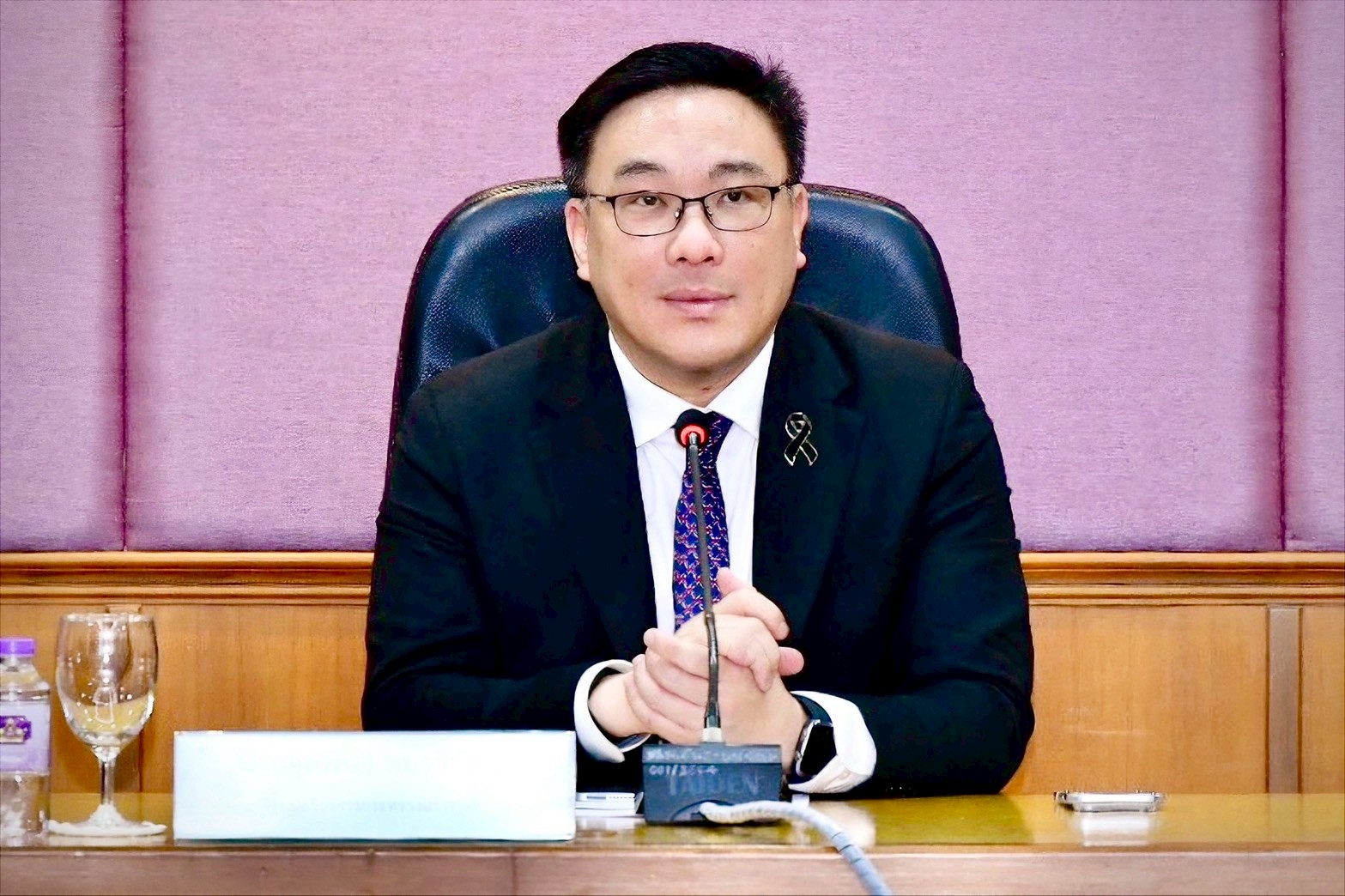 ประชุมรับนโยบายแนวทางการทำงานของกระทรวงแรงงาน จากรัฐมนตรีว่าการกระทรวงแรงงาน