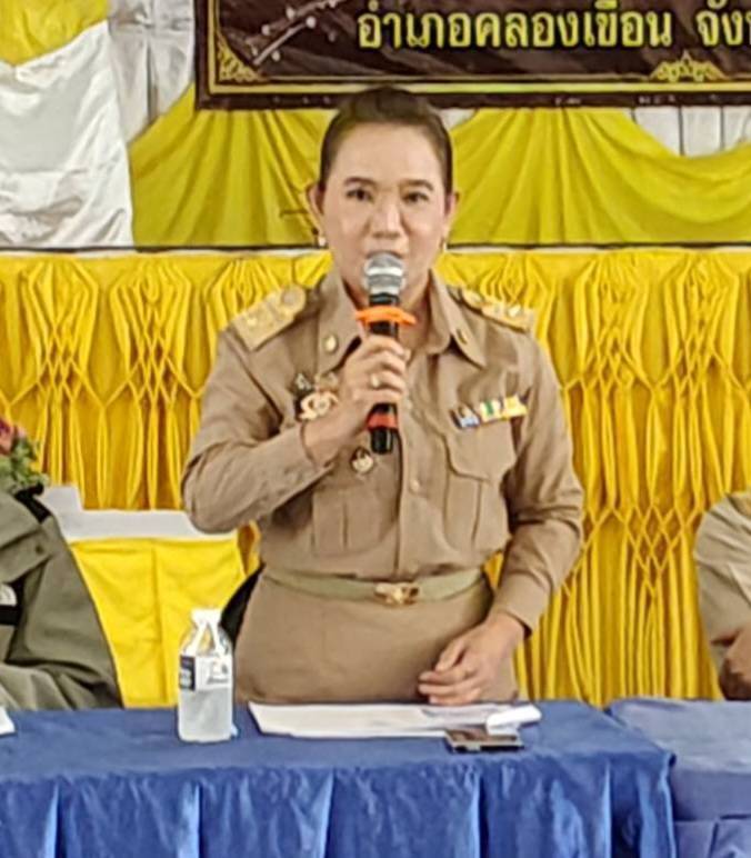 ลงพื้นที่เชิงรุก ประชาสัมพันธ์การไปทำงานต่างประเทศอย่างถูกกฎหมายพร้อมให้ความรู้อาชีพห้ามคนต่างด้าวทำ