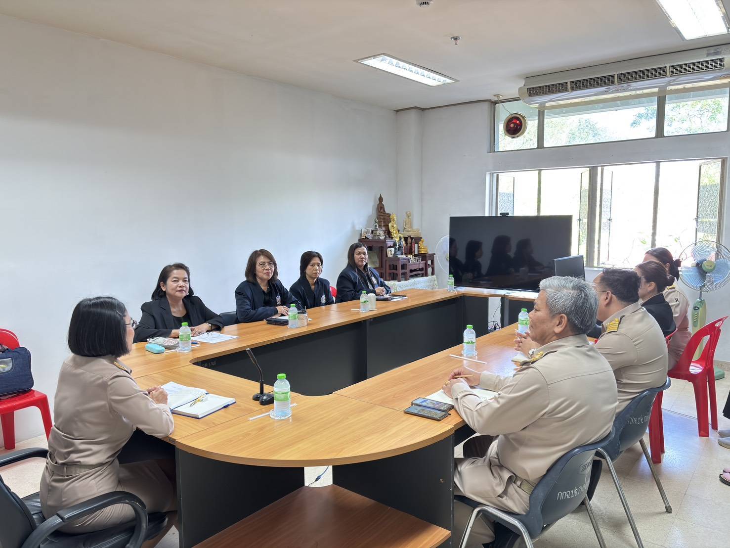 เข้าตรวจสอบการดำเนินงานของสำนักงานจัดหางานจังหวัดปราจีนบุรี