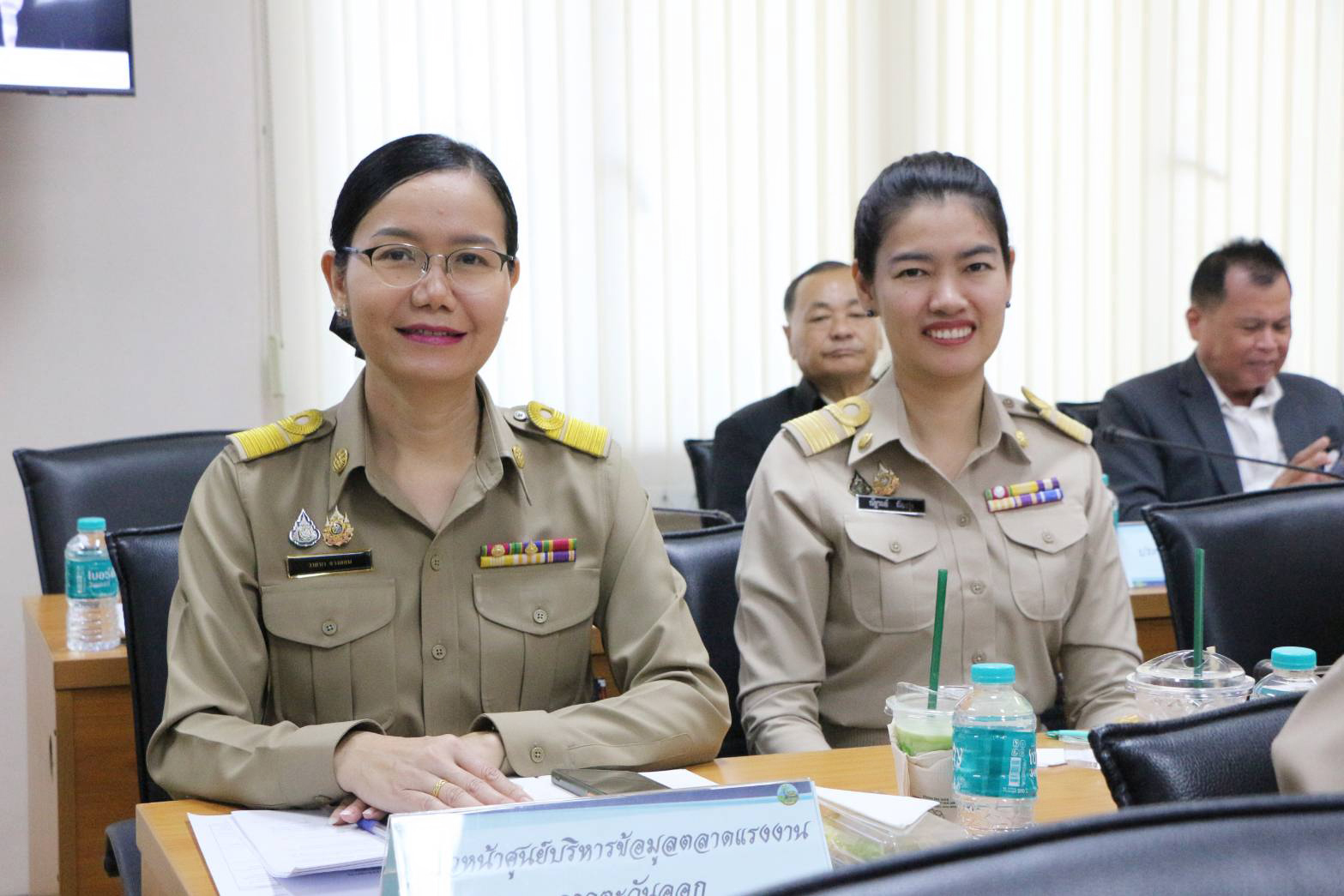 ร่วมประชุมกรมการจังหวัด หัวหน้าส่วนราชการ นายอำเภอและหัวหน้าหน่วยงานประจำจังหวัด เพื่อรับทราบนโยบายฯ