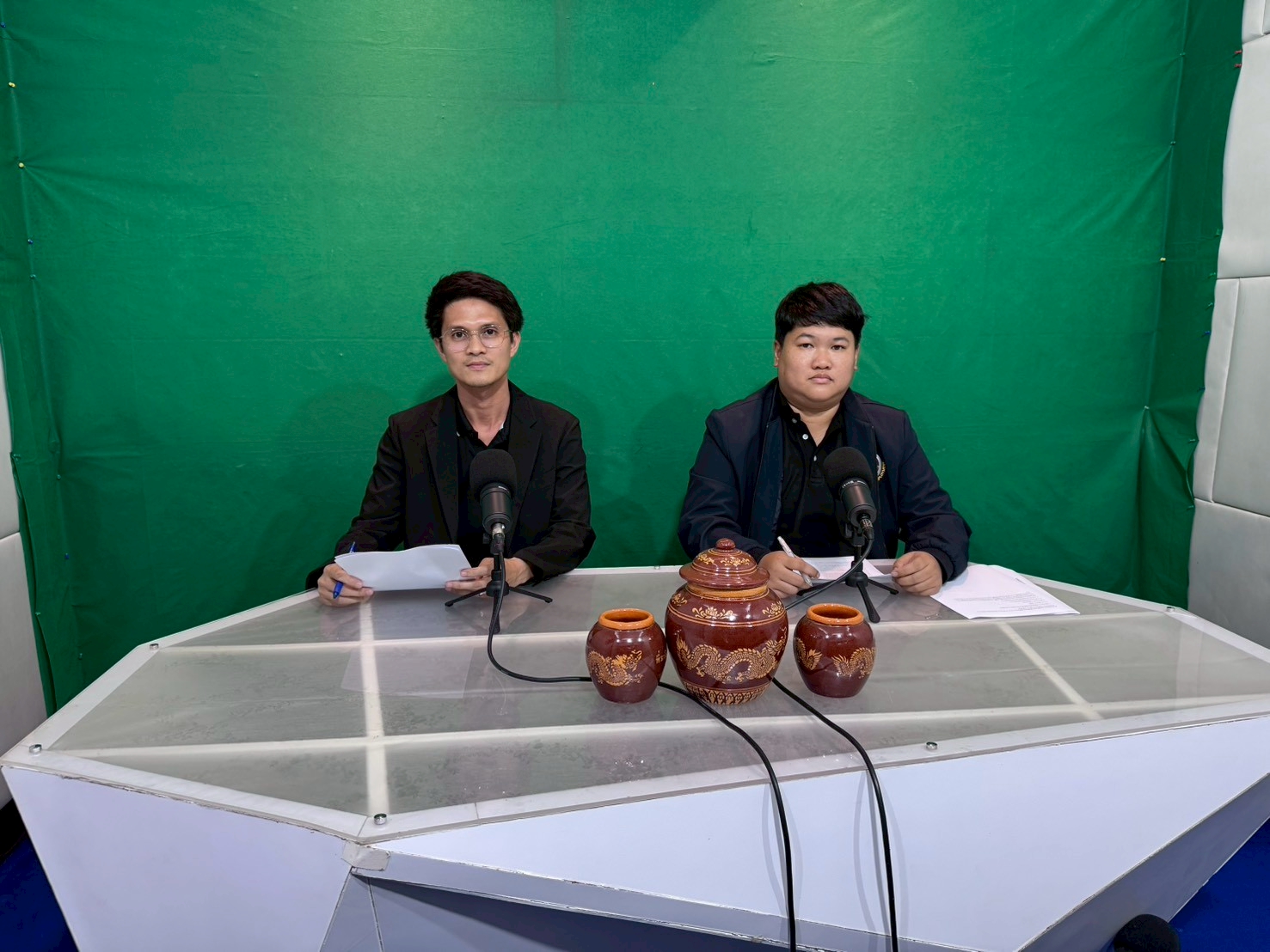 บันทึกเทปรายการ  เพื่อนแรงงาน
