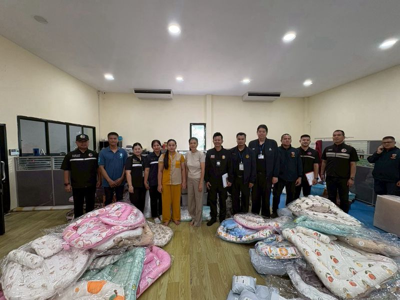 สจจ.พิจิตร ตรวจสอบการทำงานของสถานประกอบการเพื่อป้องกันและแก้ไขปัญหาแรงงานต่างด้าวหลบหนีเข้าเมือง