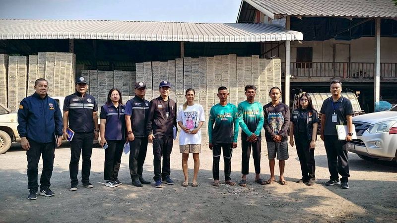 สจจ.พิจิตร ร่วมตรวจบูรณาการสถานประกอบการเพื่อป้องกันและแก้ไขปัญหาแรงงานต่างด้าวหลบหนีเข้าเมือง