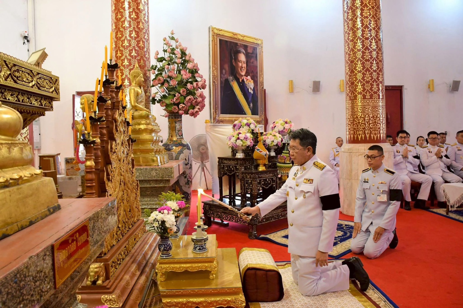 ร่วมพิธีเจริญพระพุทธมนต์และทำบุญตักบาตร  เนื่องในโอกาสวันคล้ายวันพระราชสมภพสมเด็จพระเทพรัตนราชสุดาฯ