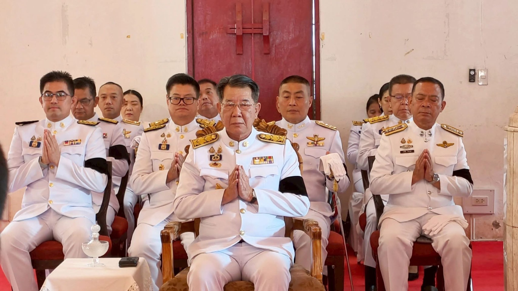 ร่วมพิธีทำบุญตักบาตร เฉลิมพระเกียรติสมเด็จพระเจ้าลูกยาเธอ เจ้าฟ้าทีปังกรรัศมีโชติฯ