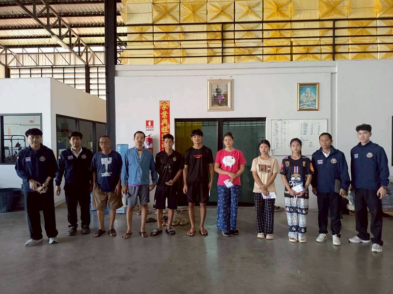 จัดหางานราชบุรีตรวจสอบแรงงานต่างด้าวลักลอบทำงานแย่งอาชีพคนไทย พบแรงงานเมียนมาใบอนุญาตหมดอายุ