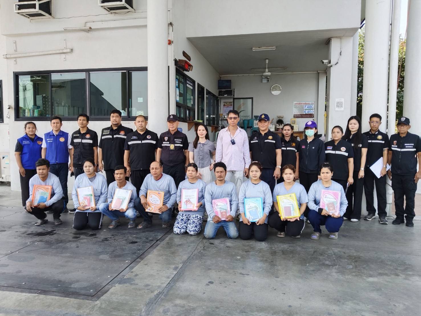 ลงพื้นในตรวจสอบและให้คำแนะนำเกี่ยวกับการจ้างงานคนต่างด้าวให้ถูกต้องตามกฎหมาย