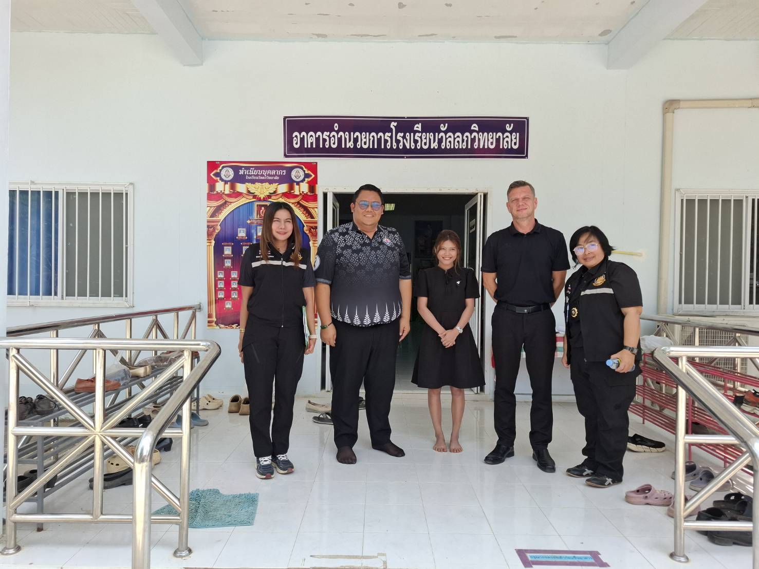 จัดหางานจังหวัดศรีสะเกษ มอบหมายเจ้าหน้าที่ ตรวจสอบการทำงานของคนต่างด้าวและสถานประกอบการ ในพื้นที่อำ