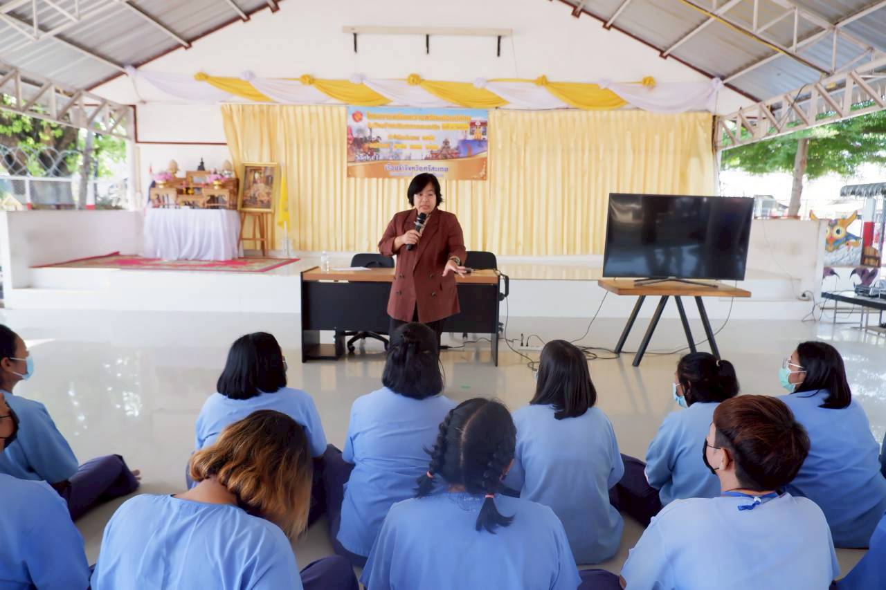 จัดหางานจังหวัดศรีสะเกษ มอบหมายให้ นางสาวนวรัตน์ เข็มโคตร นักวิชาการแรงงานชำนาญกา
