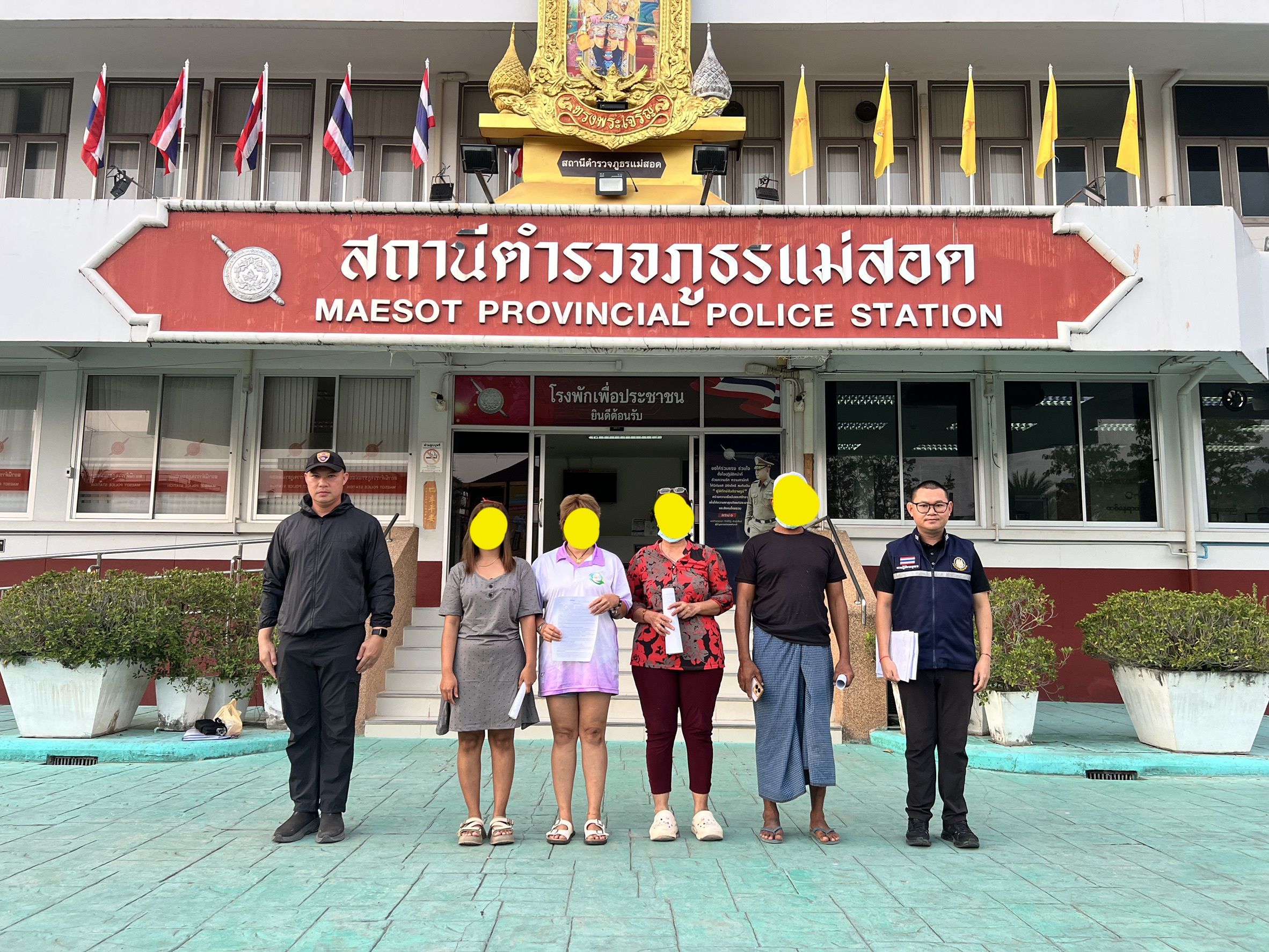 ตรวจสอบคนต่างด้าวแย่งอาชีพคนไทย ตำบลแม่ตาวและตำบลพระธาตุผาแดง