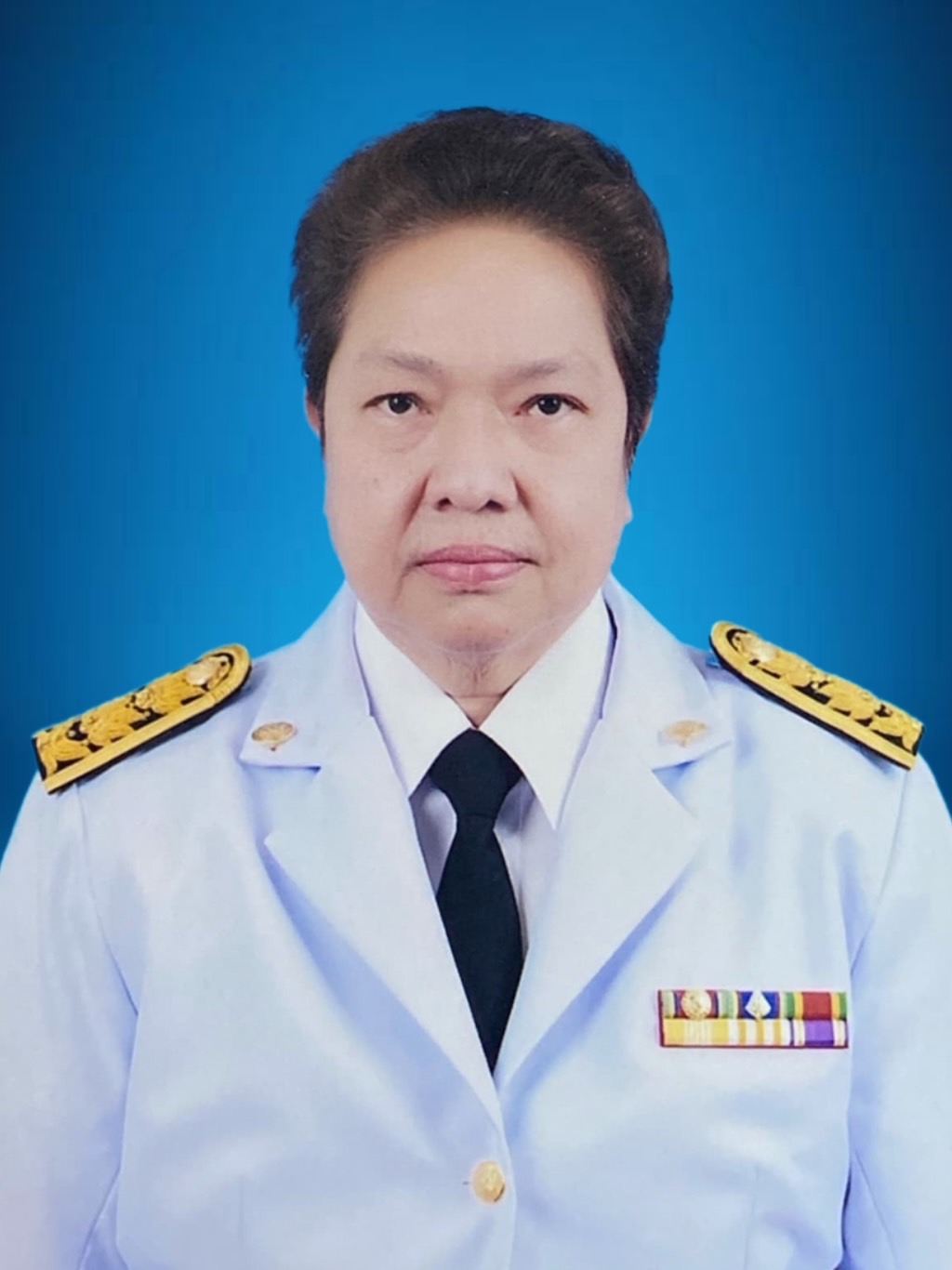 นางณิชนันทน์ ศรีสิริ