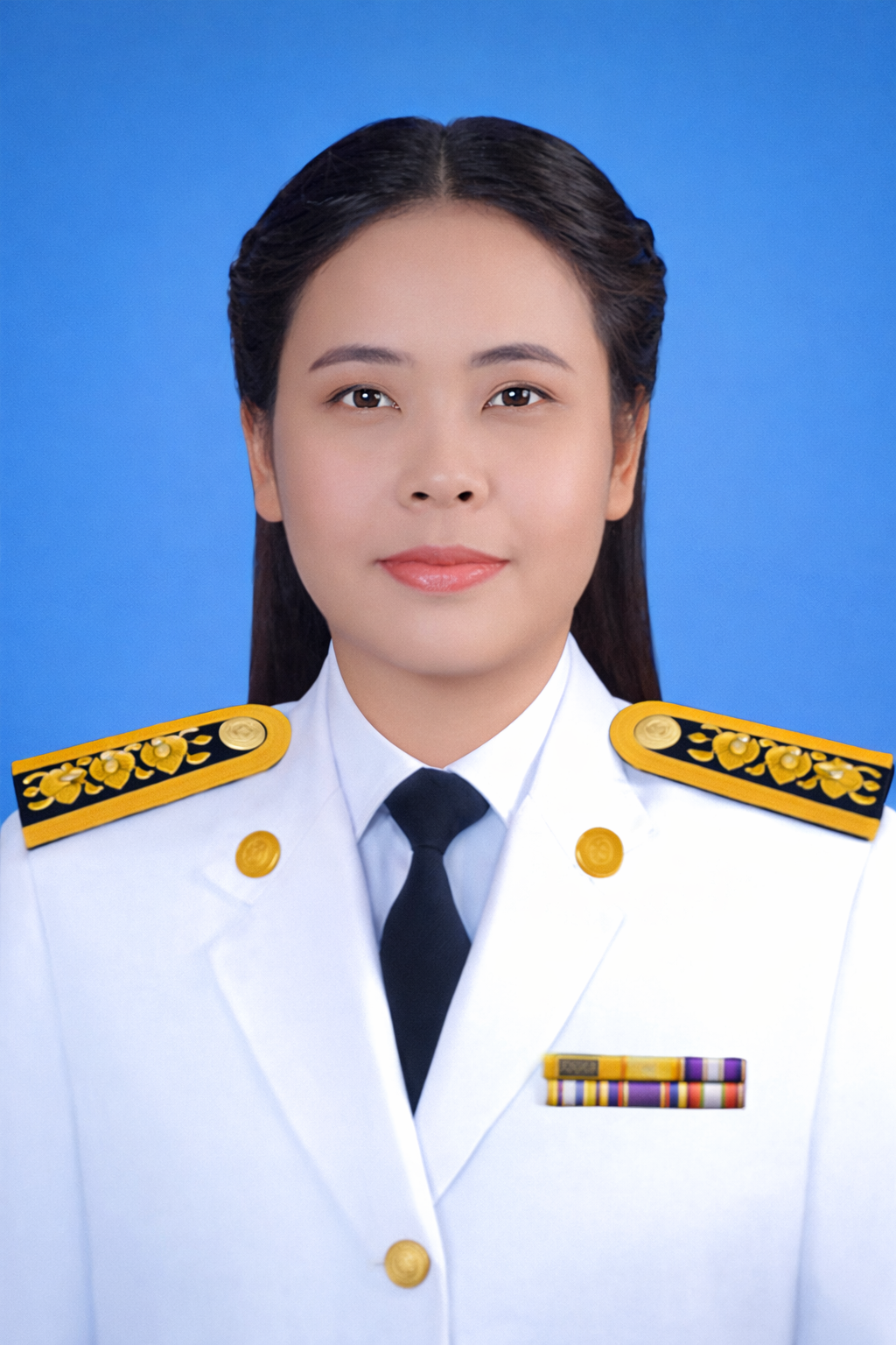 นางณิชนันทน์ ศรีสิริ