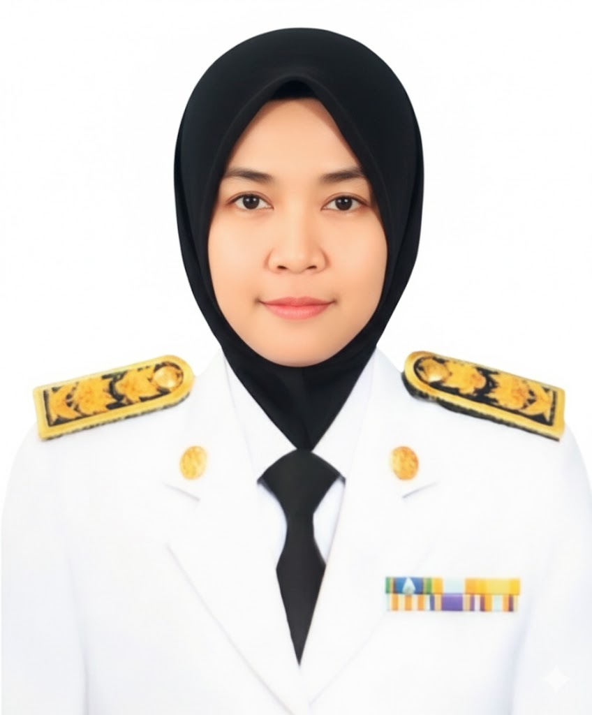 นางสาวนวพรรษ  รัตนพร