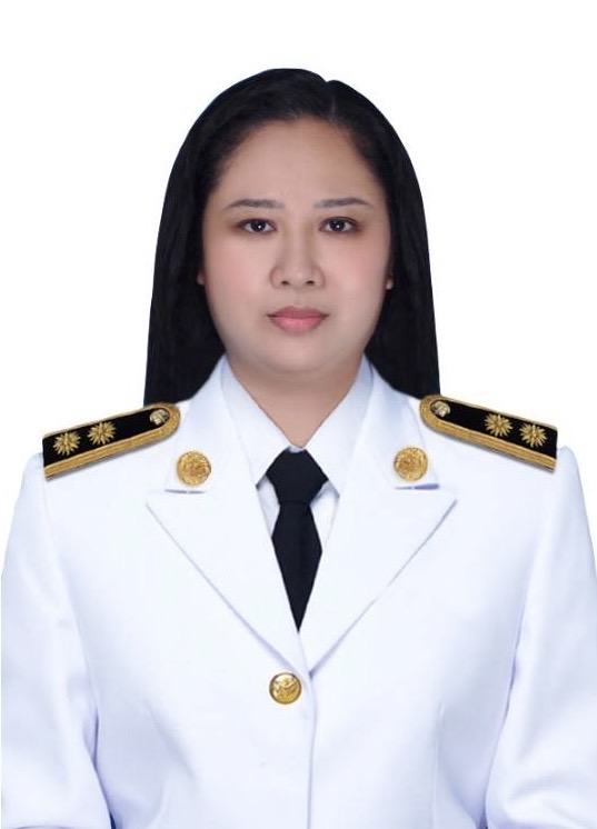 นางสาวณัฎฐา หอมหวล