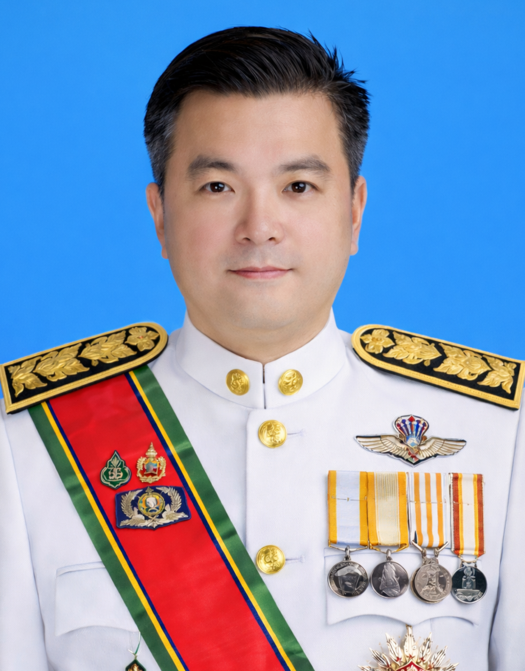 นายสมมาตร อนันต์ธราทรัพย์ ผู้อำนวยการสำนักบริหารแรงงานต่างด้าว