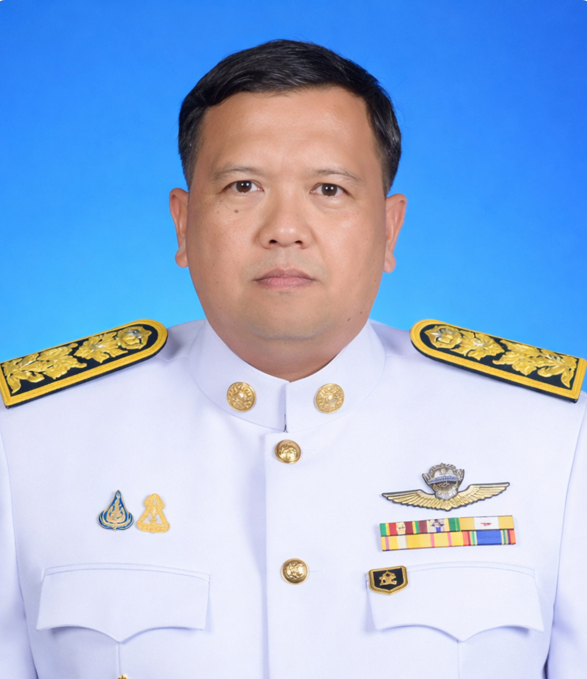 นายสุรศักดิ์ จันทรัตน์ ผู้อำนวยการกองทะเบียนจัดหางานกลางและคุ้มครองคนหางาน