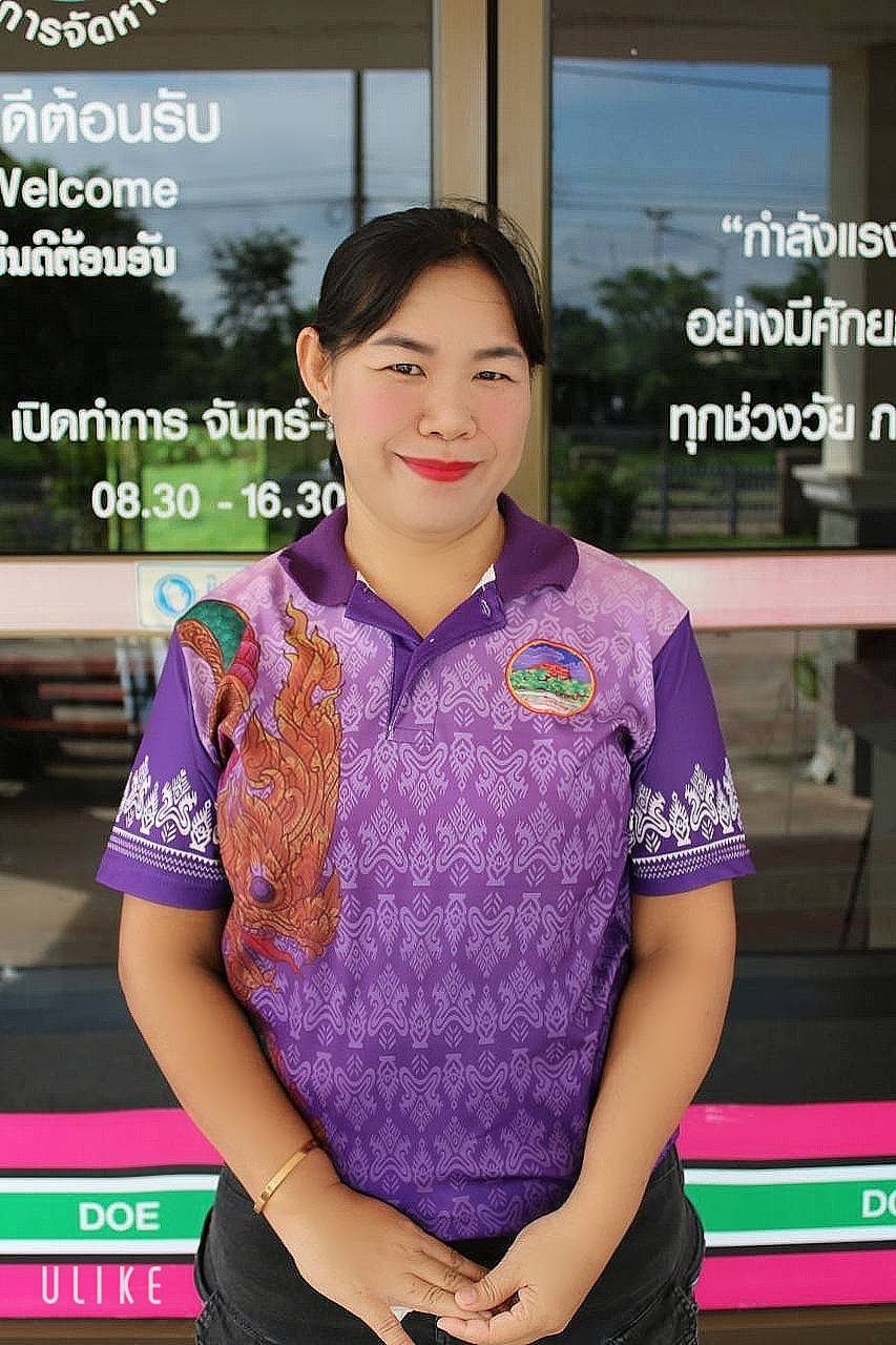 นางสาวจิรพัชร ก้อนฆ้อง