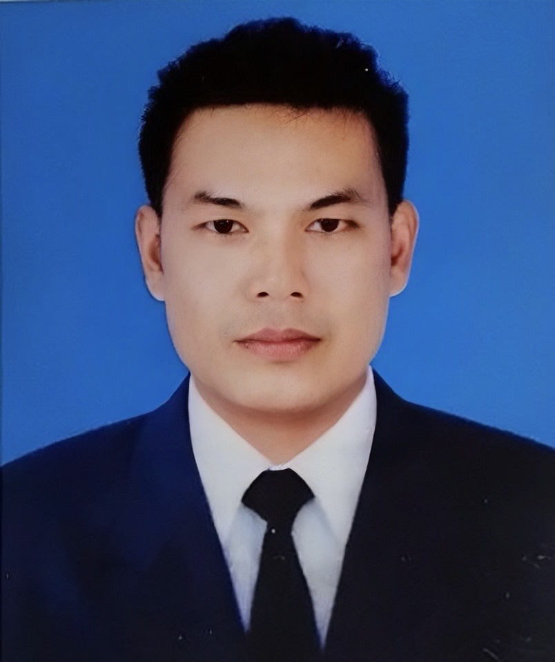 นายจิรายุ  ภักดีนอก