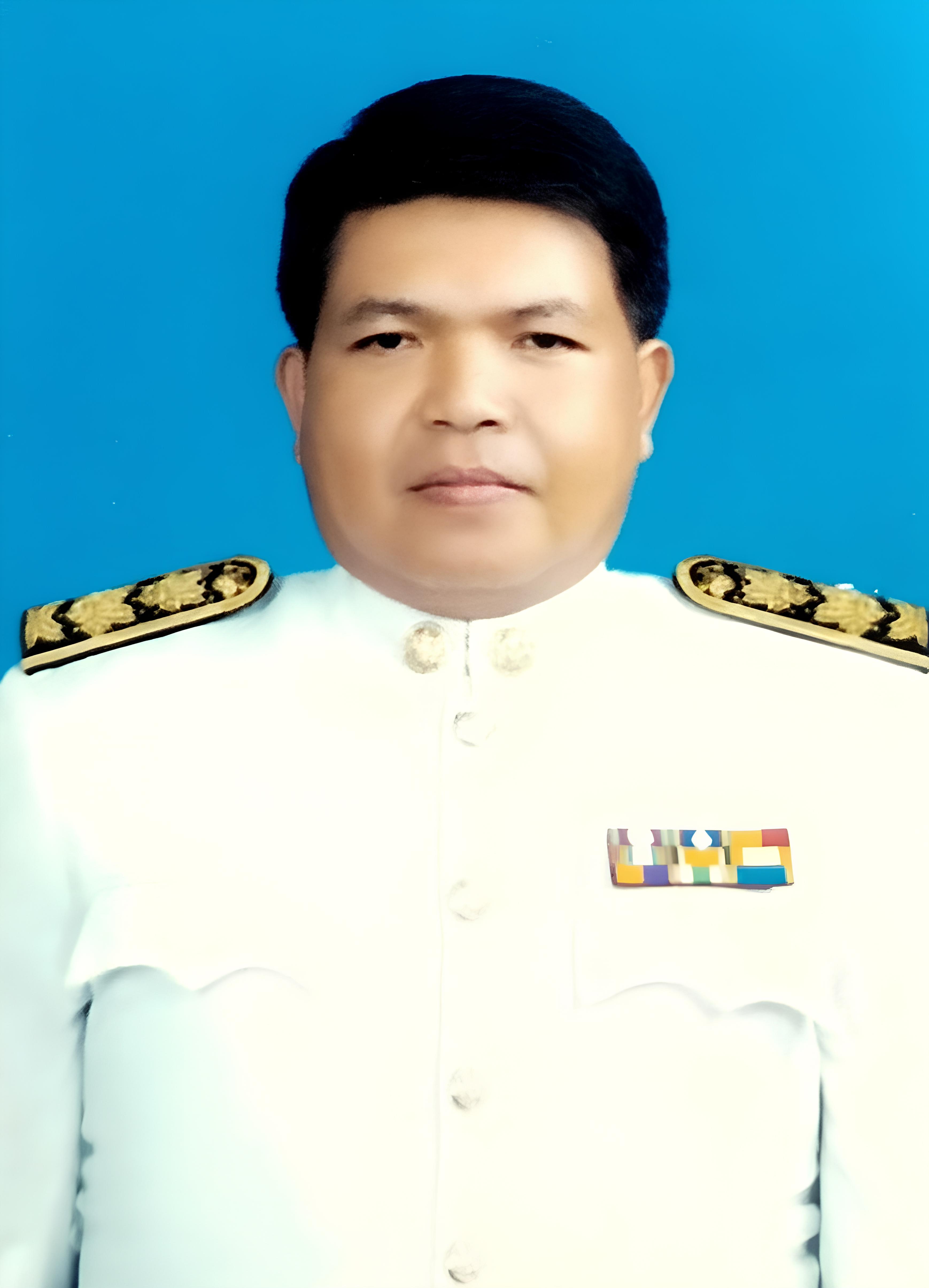 นายประชุม แก่นทรัพย์