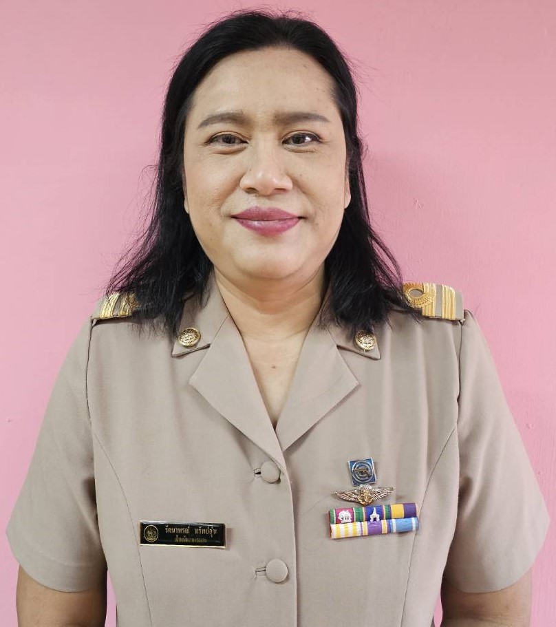 นางทิพย์สุคนธ์ เทียนแก้ว