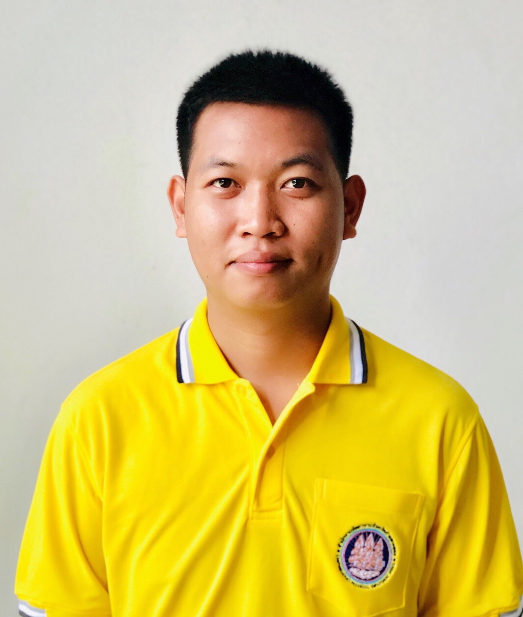 นายอดิศักดิ์  วรรณา