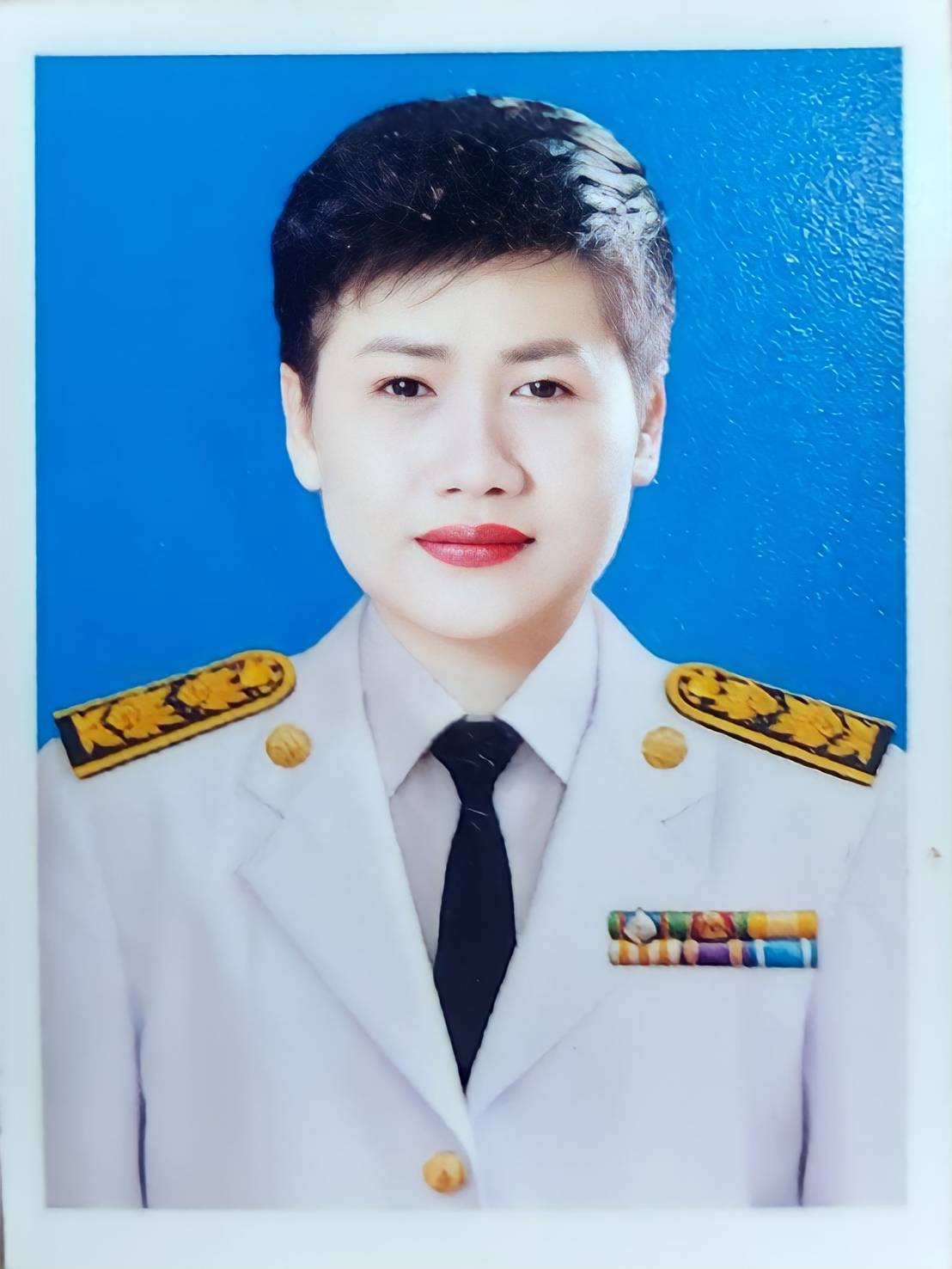 นางพรธนพัต  ริวรรณ