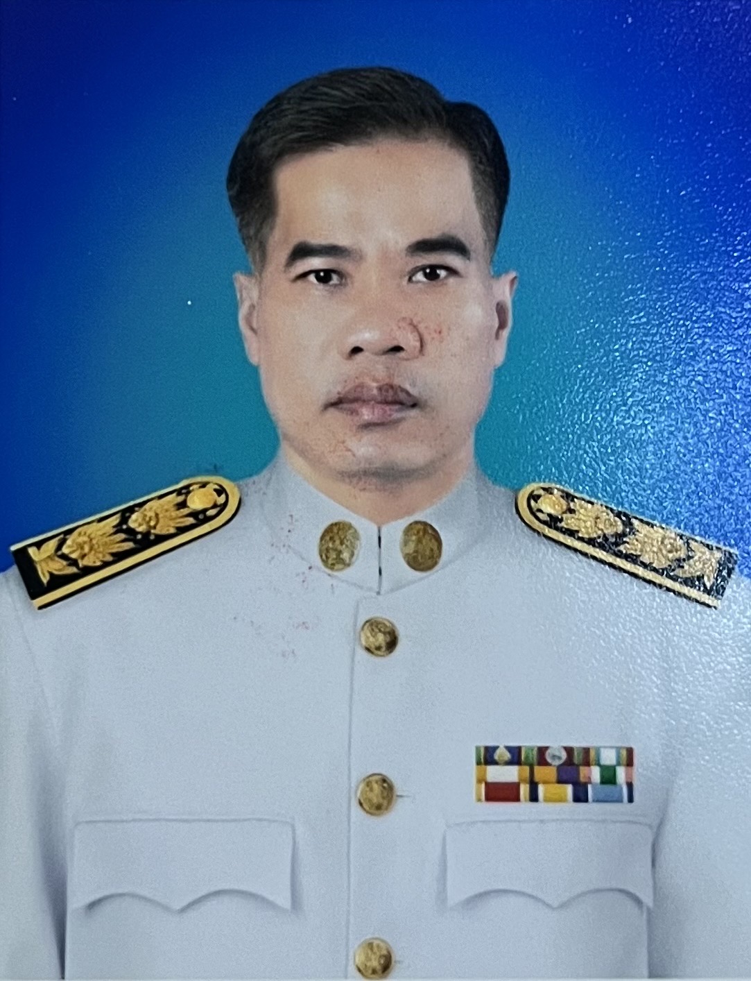 นายอุบล แมลงภู่