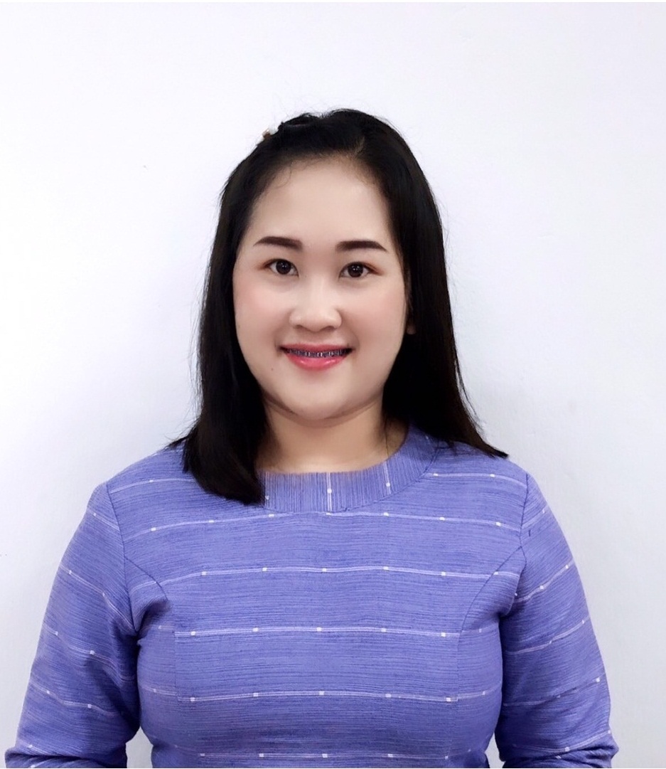 น.ส.อุ้มพร ก้อมมะณี