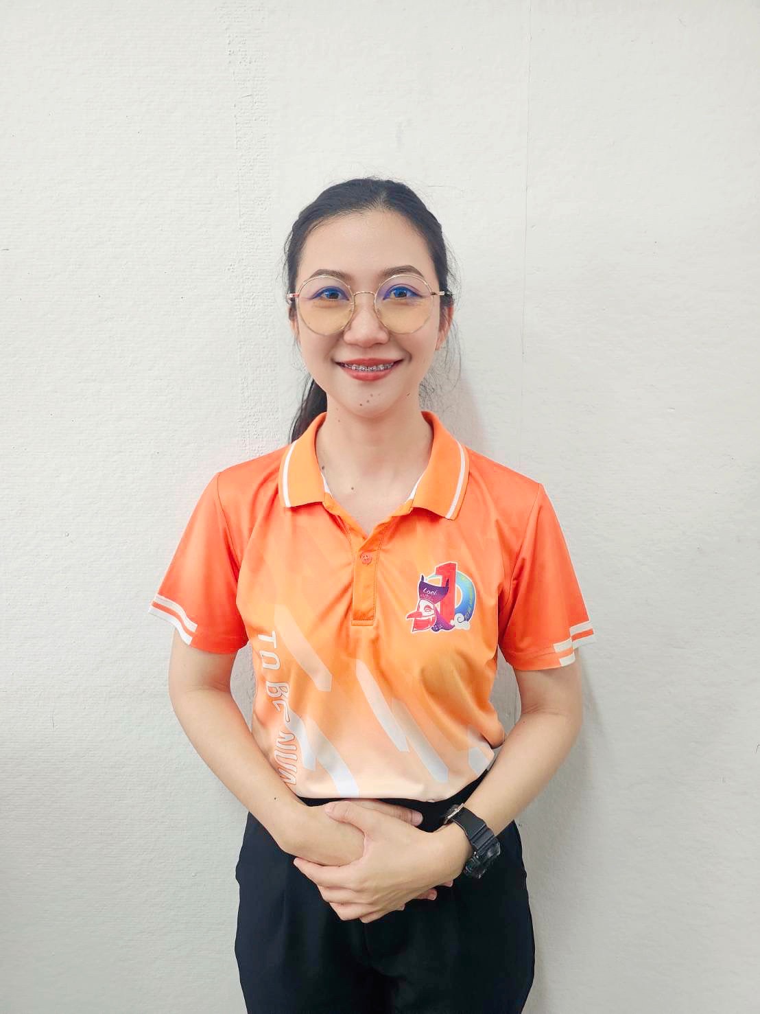 นางแคสริยา สืบสาย