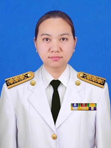 นางสาวธนพร เหล่านนท์ชัย