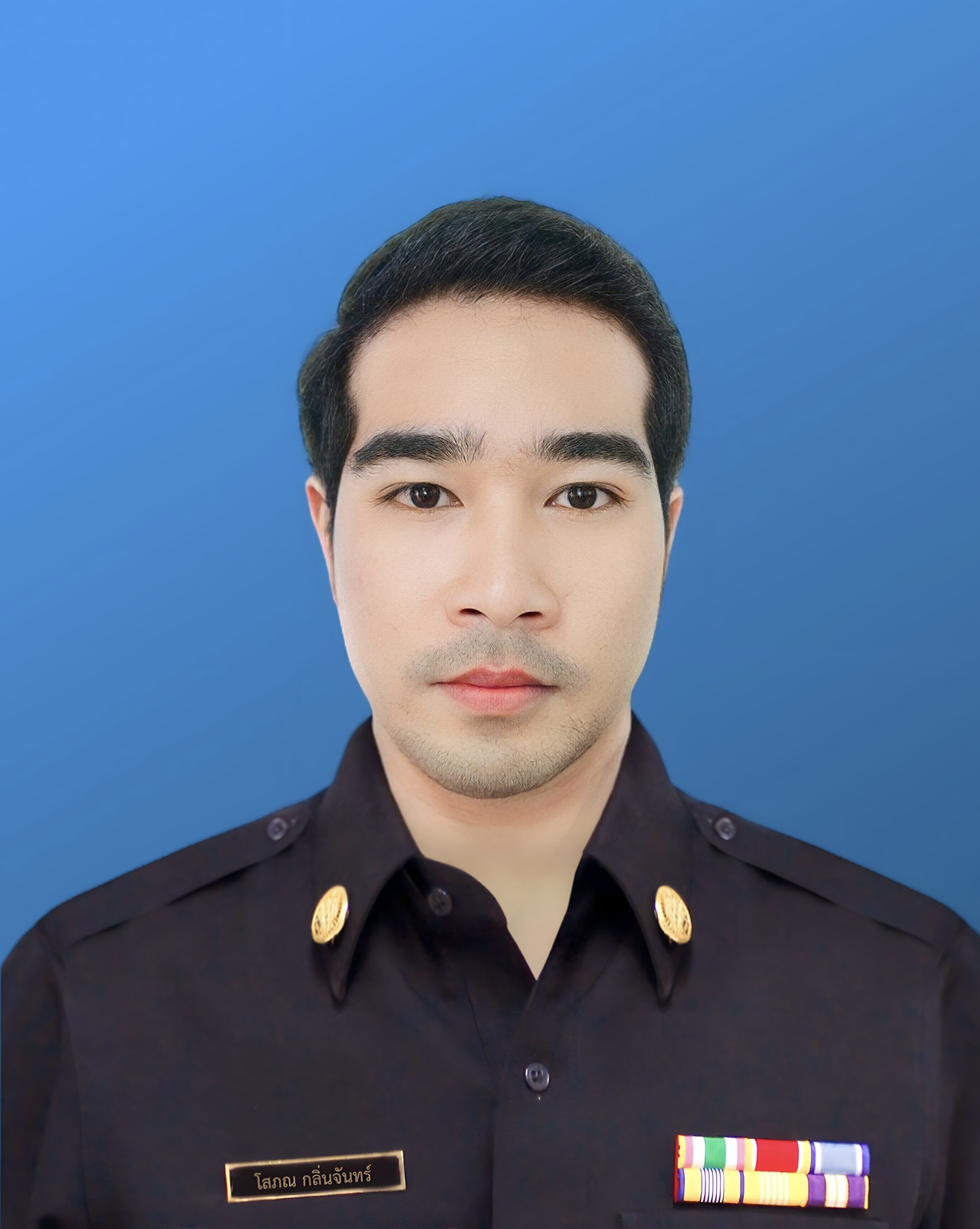 นายโสภณ กลิ่นจันทร์