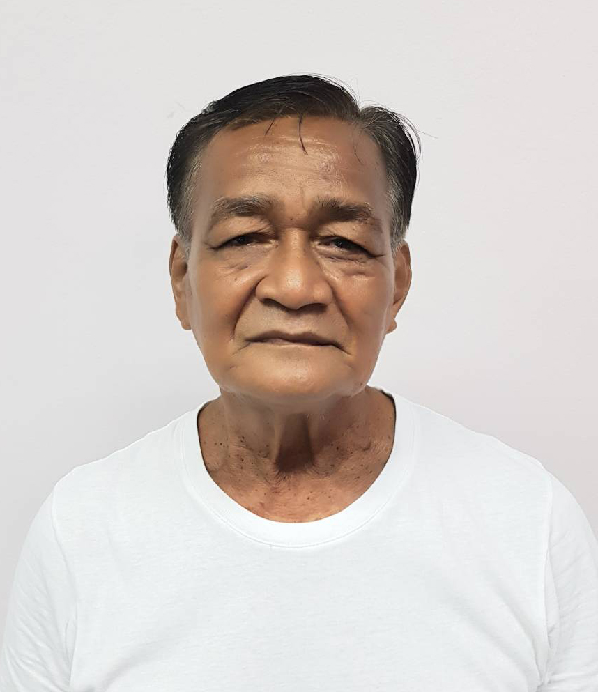 นายฉลอง  ขาวขำ