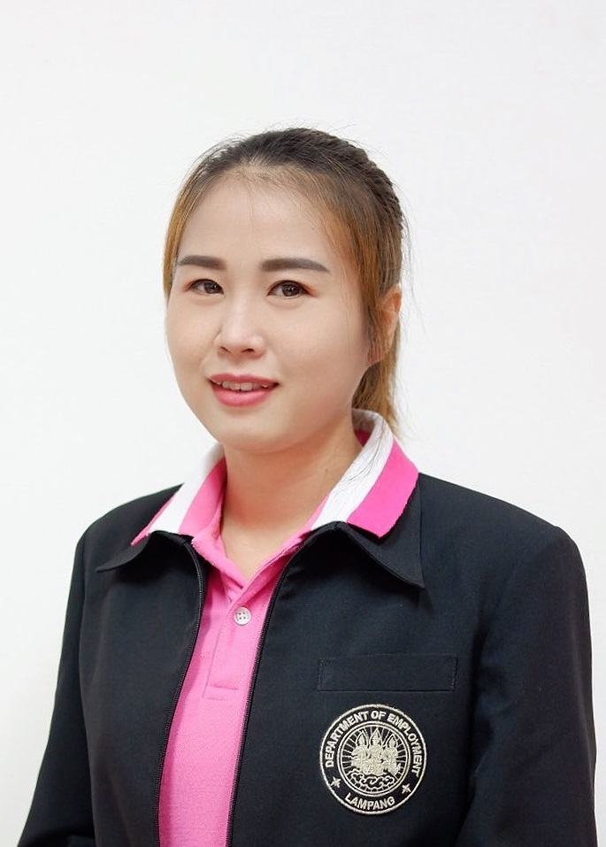 นายนิรุศ นเรวรรณ์