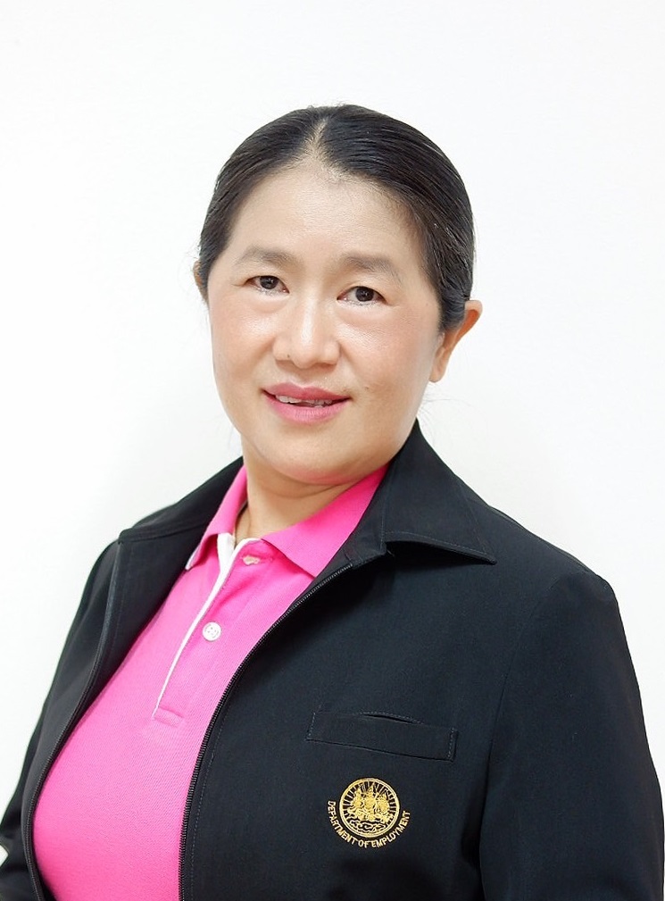 นายนิรุศ นเรวรรณ์