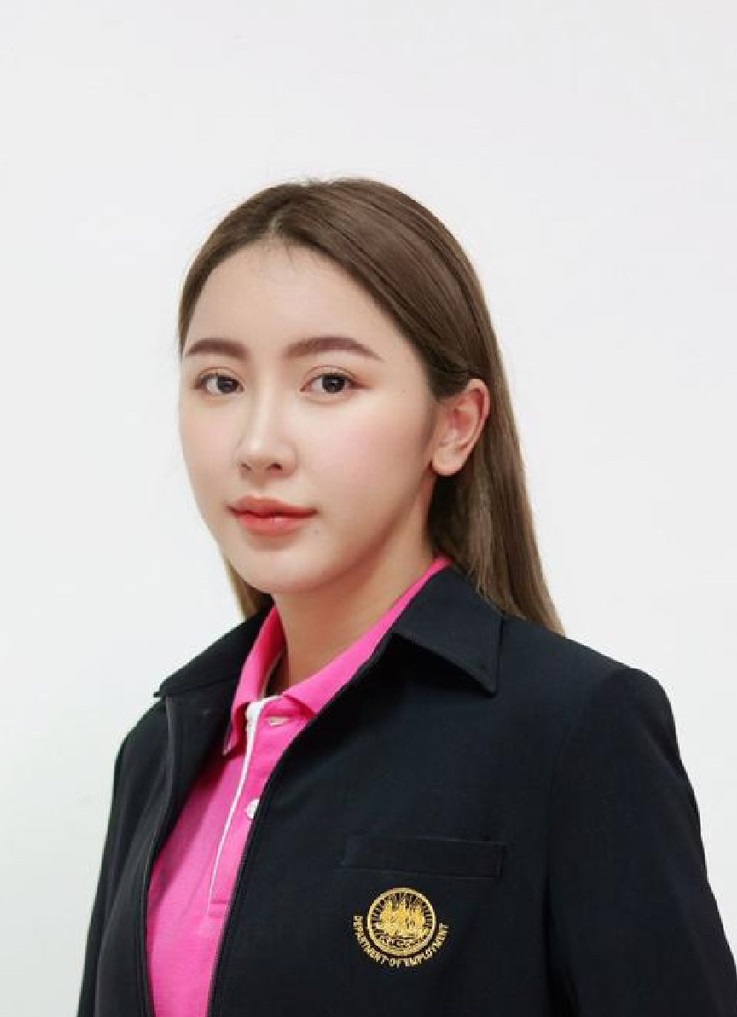 นายนิรุศ นเรวรรณ์