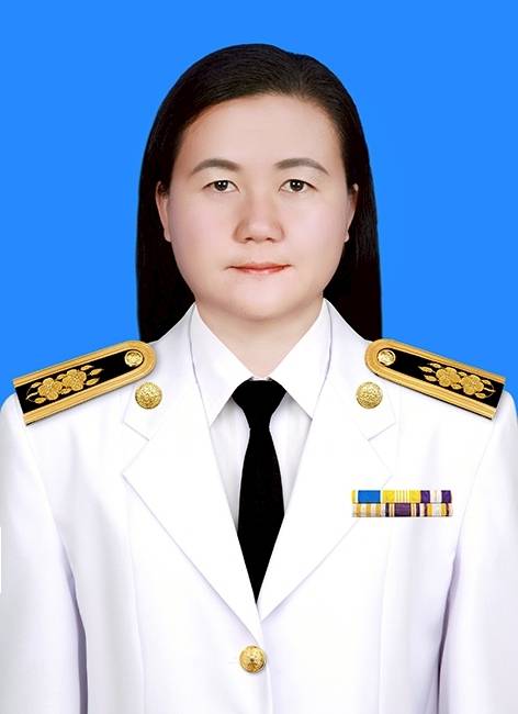 นายพชร  พวงบุบผา