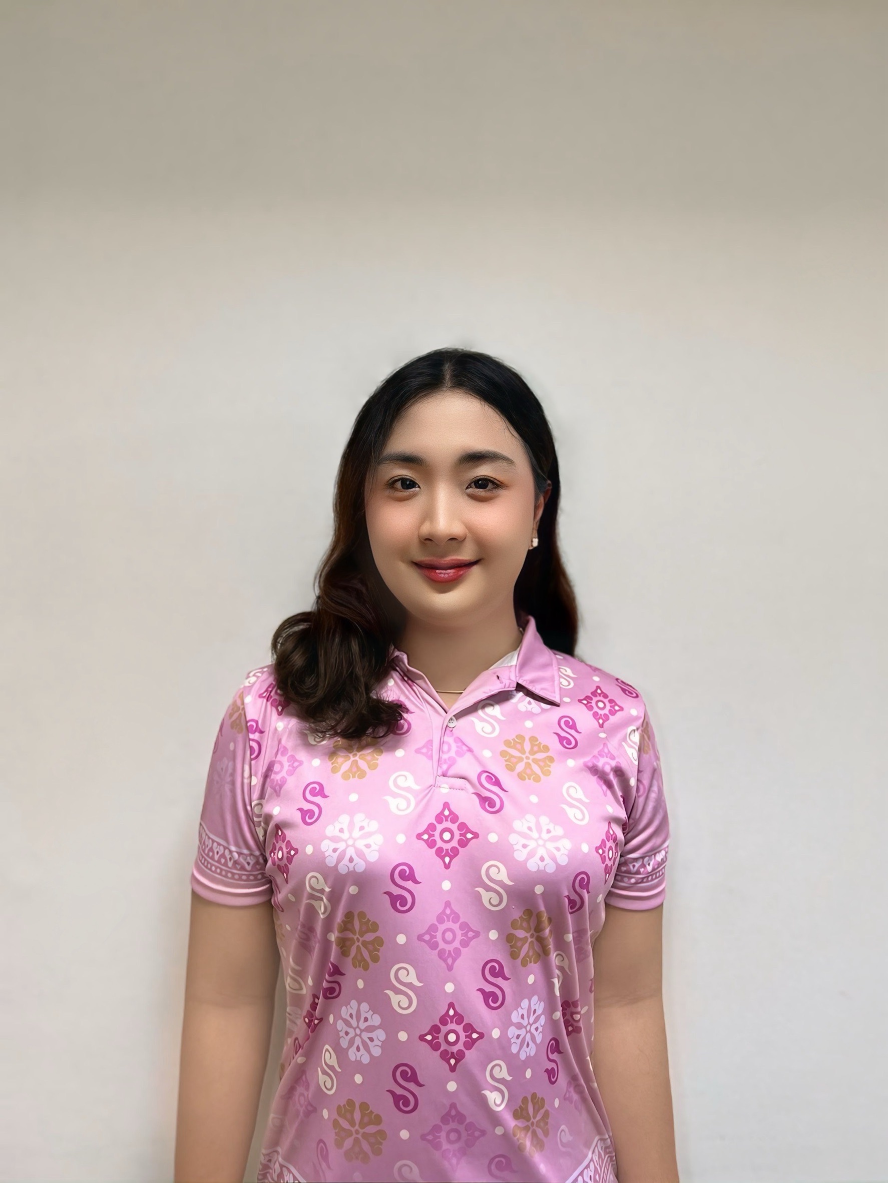 นางนินทนาท์ ศรีจันทร์