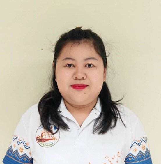 นางปิยาภัทร เปียปั่น