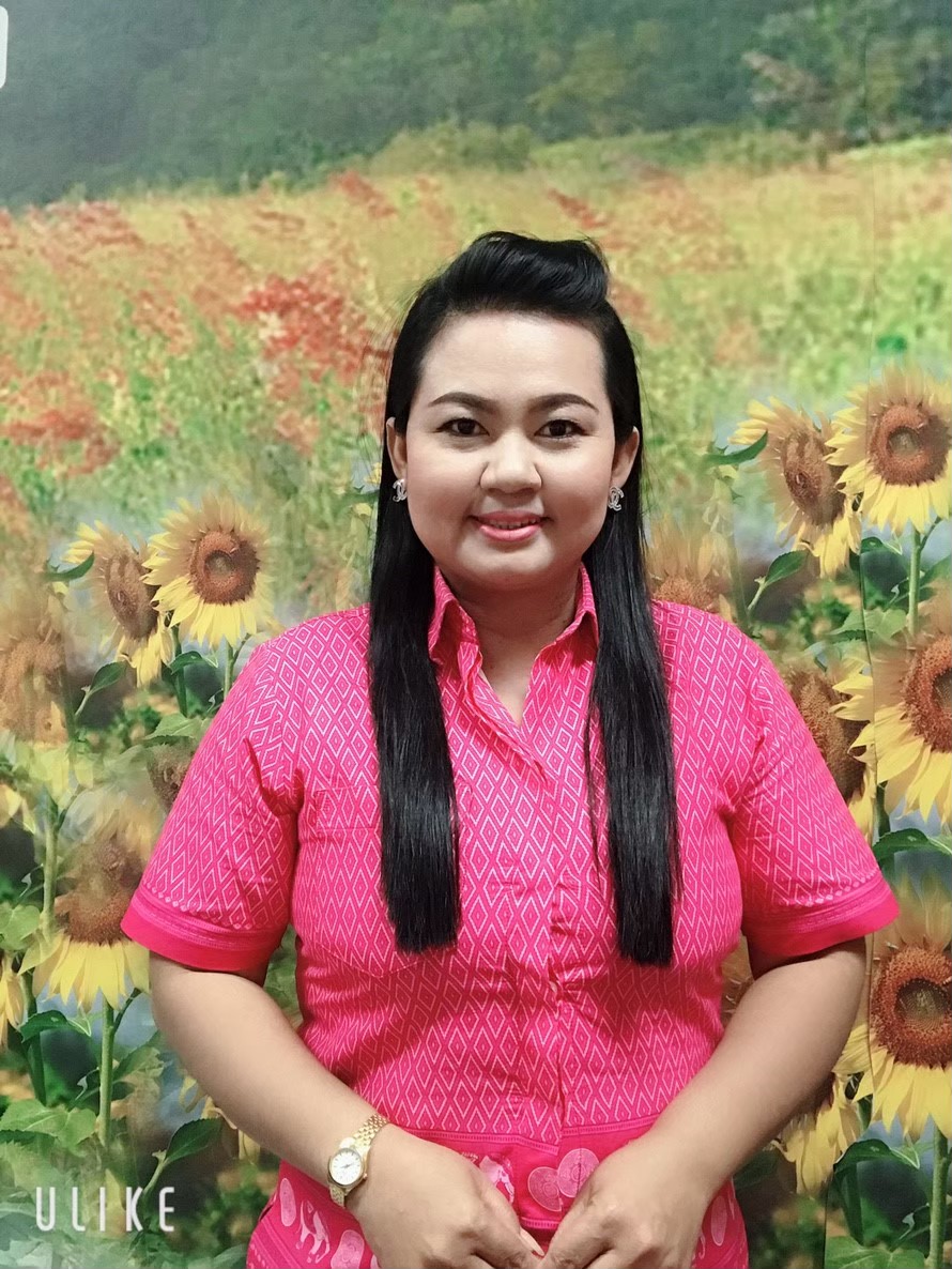 นางสาวพัชรีย์ญา รามศักดิ์