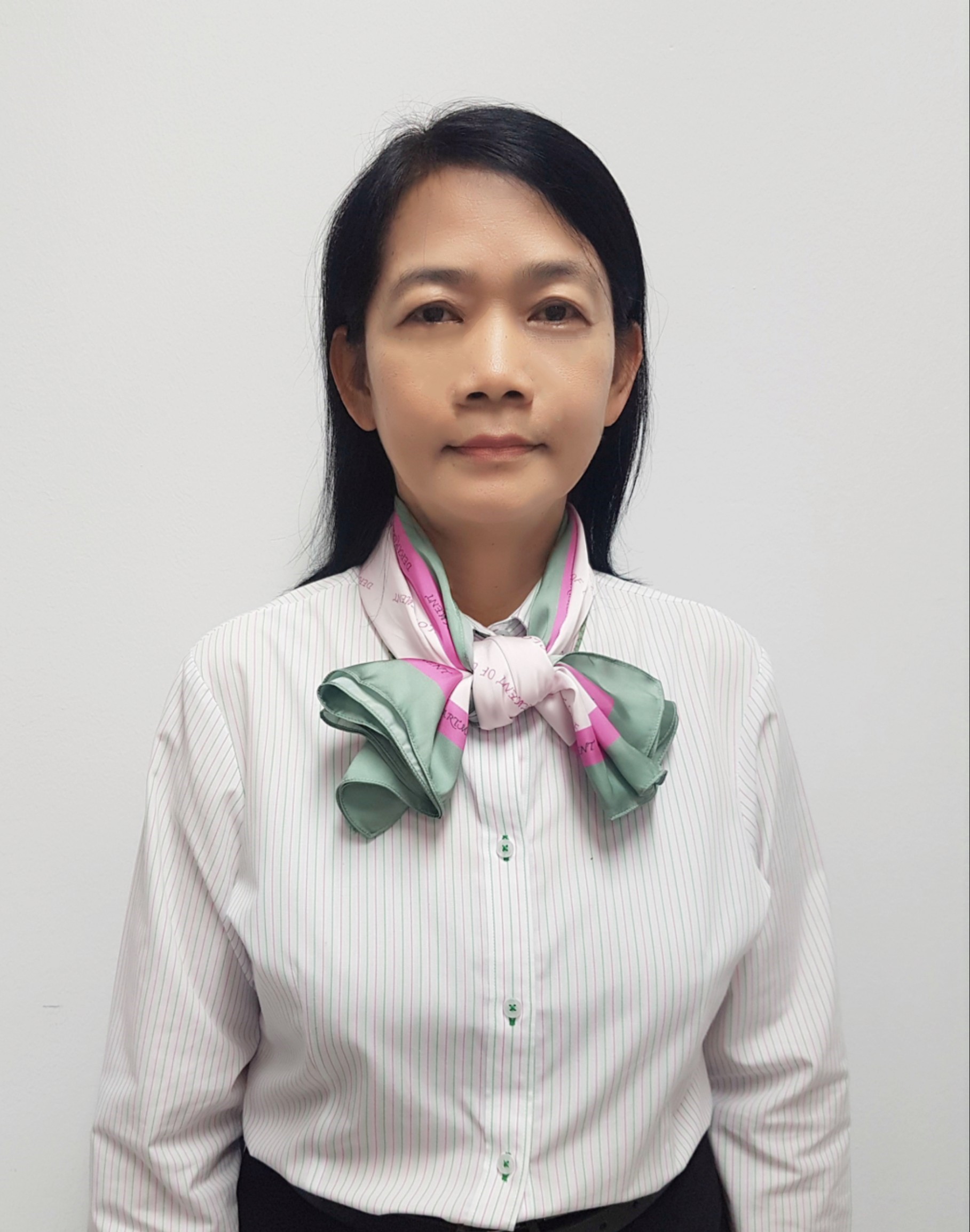 นางอัญชลี  สุขสถิตย์