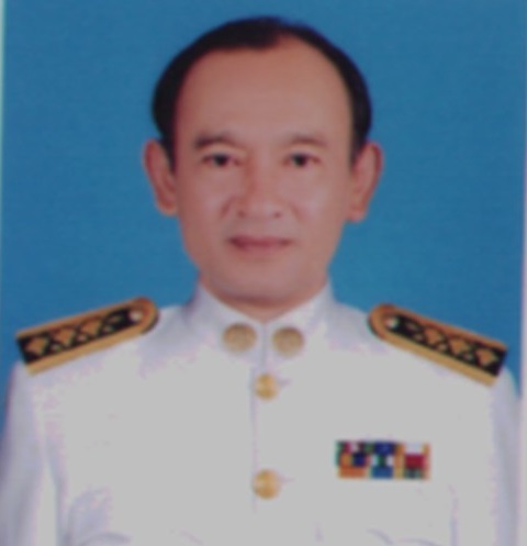 นายธราดล ธรรมธวัช